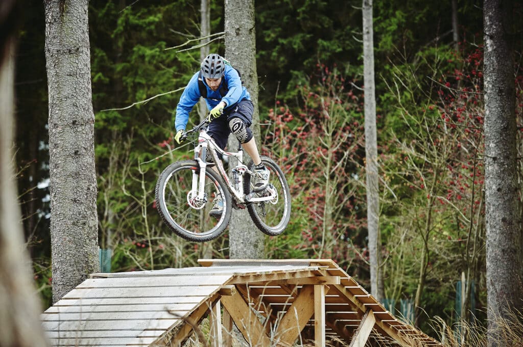 Downhillbiker im Bikepark St. Andreasberg