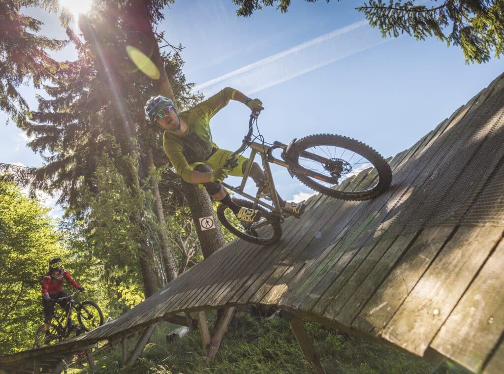 Downhillfahrer am MSB X-Trail